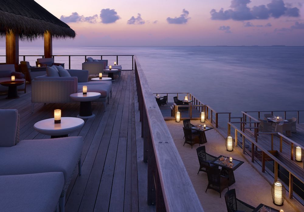 Pool Bar at Dusit Thani thumbnail 7